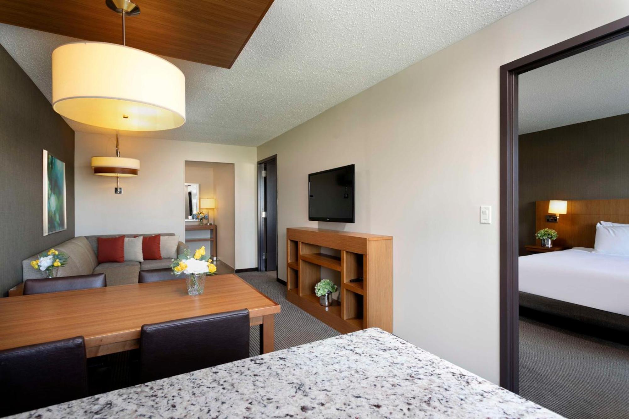 Hyatt Place Манати Екстериор снимка