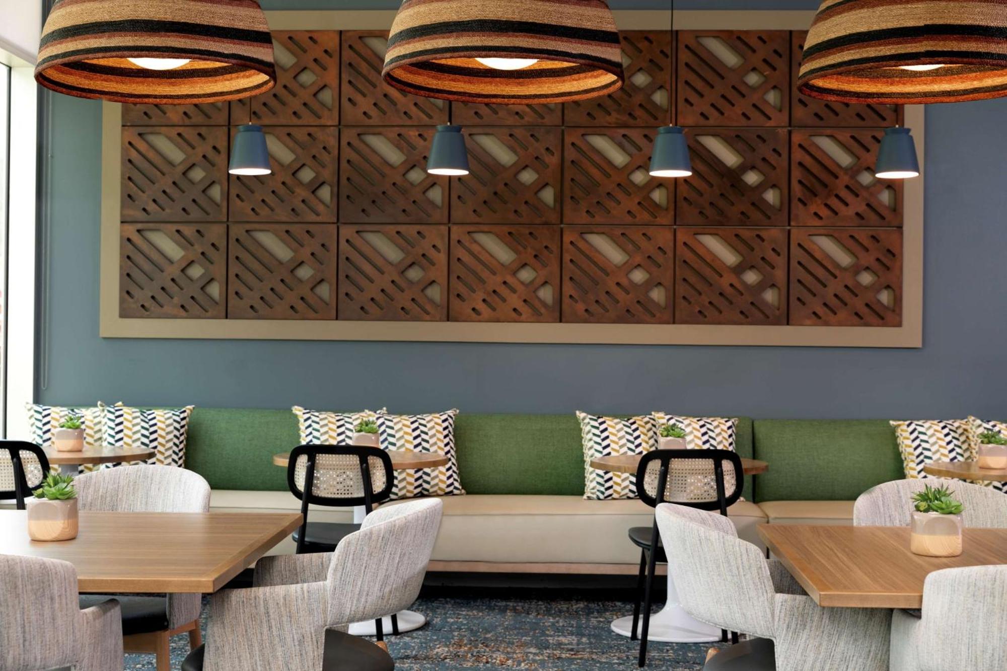 Hyatt Place Манати Екстериор снимка