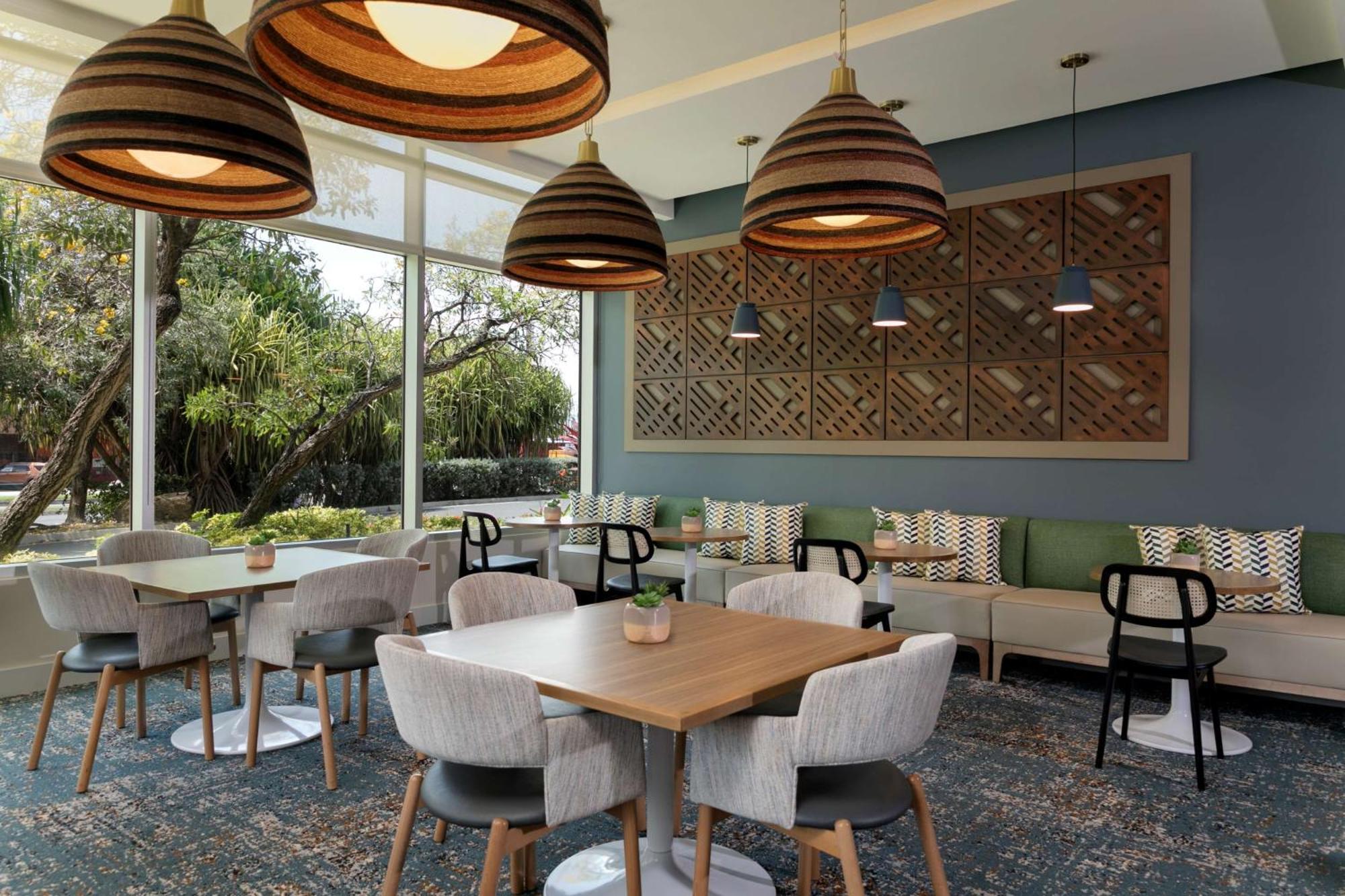 Hyatt Place Манати Екстериор снимка